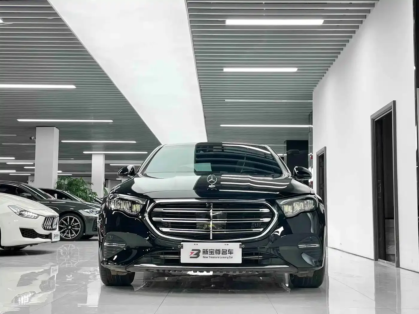 Mercedes-Benz Mercedes-Benz E-Class 2025 E 260 L — Фото автомобиля 2