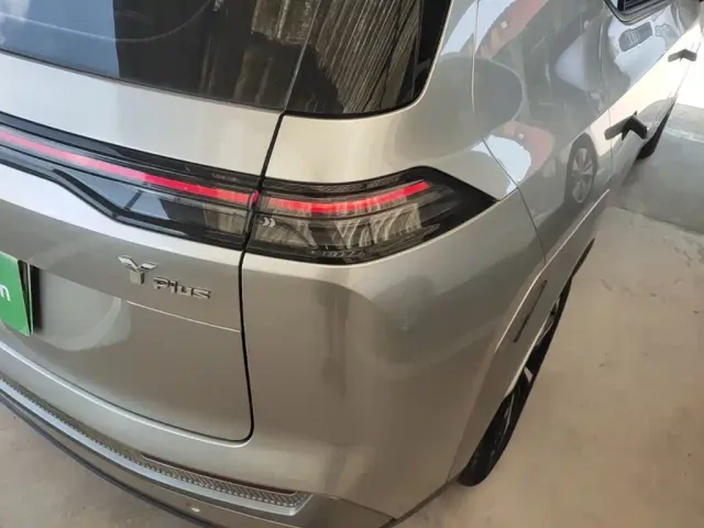GAC Aion Y — Фото автомобиля 23
