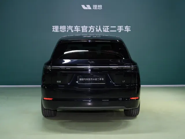 Li Auto L7 — Фото автомобиля 4