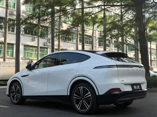Xpeng G6 — Фото автомобиля 3