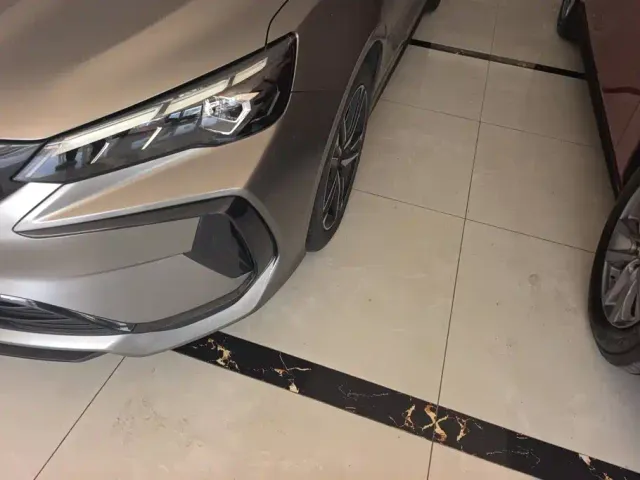 Geely Binrui — Фото автомобиля 5