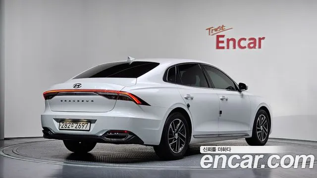 Hyundai Grandeur Новый Grandeur IG — Фото автомобиля 2