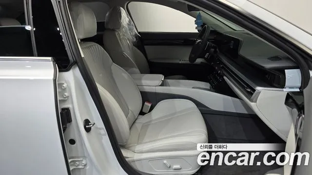 Hyundai Grandeur GN7 — Фото автомобиля 16
