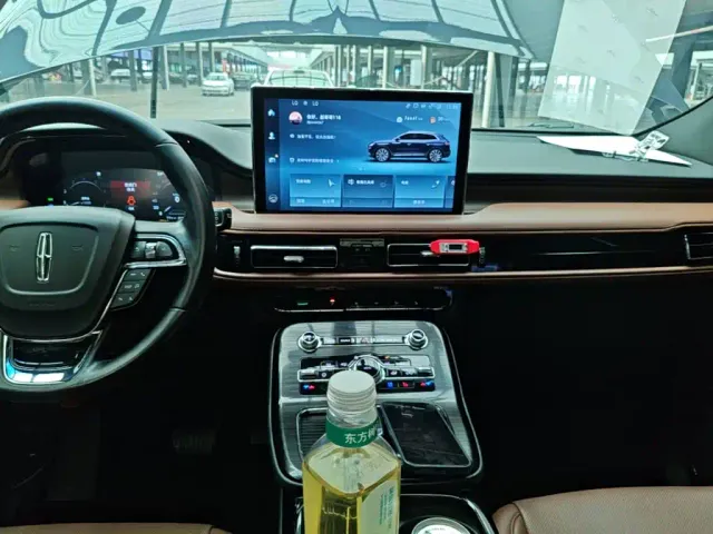 Lincoln Nautilus 2021 2.0T AWD Elegance Edition — Фото автомобиля 12