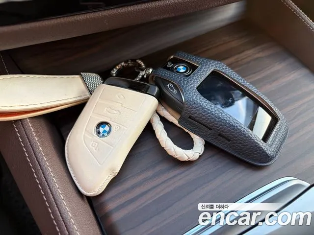 BMW 5-Series — Фото автомобиля 16
