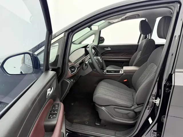 GAC Trumpchi M6 — Фото автомобиля 21