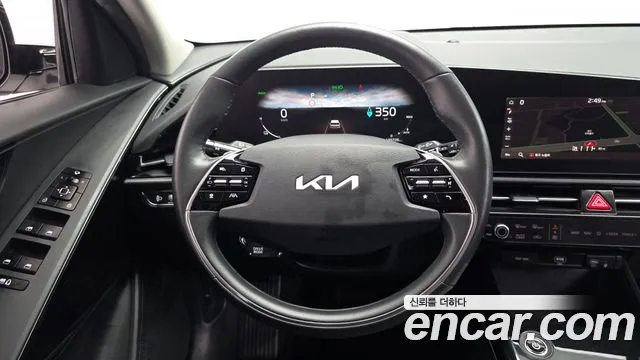Kia Niro — Фото автомобиля 13