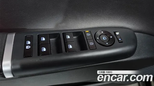 Hyundai Grandeur GN7 — Фото автомобиля 28