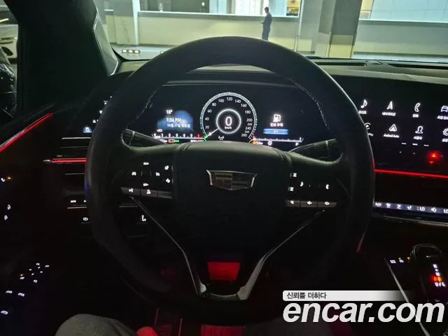 Cadillac Escalade 5th Gen — Фото автомобиля 8