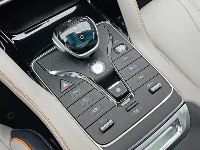BYD Song PLUS — Фото автомобиля 17