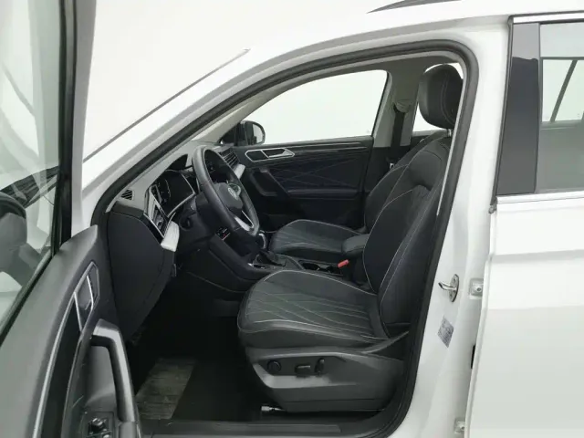 Volkswagen Tiguan L — Фото автомобиля 10