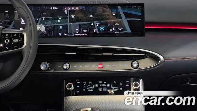 Genesis GV70 2.5T Бензин AWD — Фото автомобиля 12