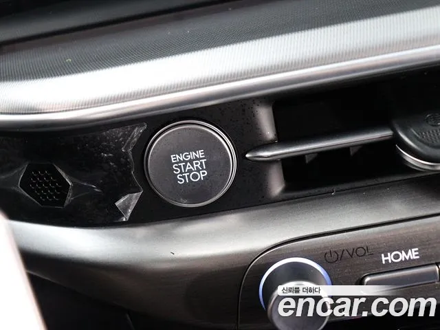 Hyundai Grandeur Grandeur (GN7) 2.5 Бензин 2WD — Фото автомобиля 8