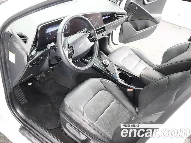 Kia Niro New — Фото автомобиля 10