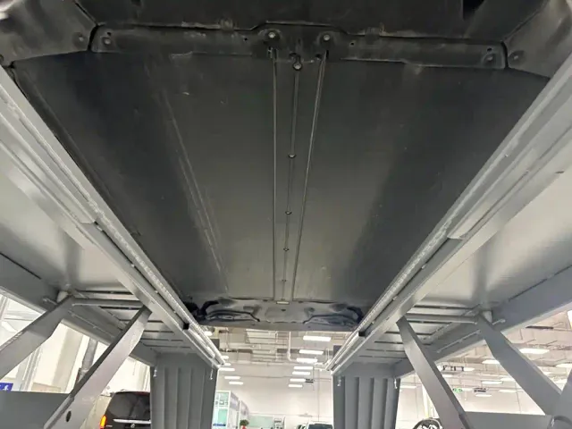 Tesla Model Y — Фото автомобиля 26