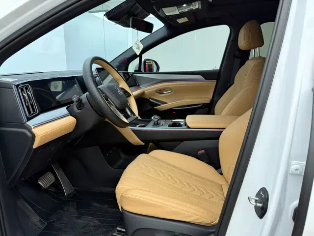 BYD Song L DM-i — Фото автомобиля 10
