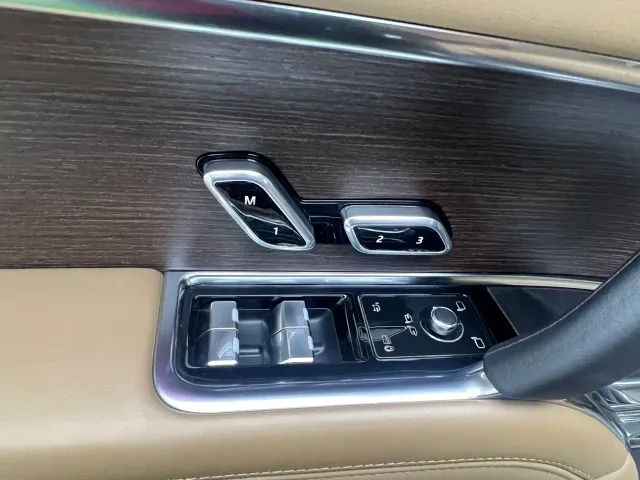 Land Rover Range Rover — Фото автомобиля 19