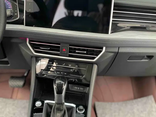 Volkswagen Sagitar — Фото автомобиля 14