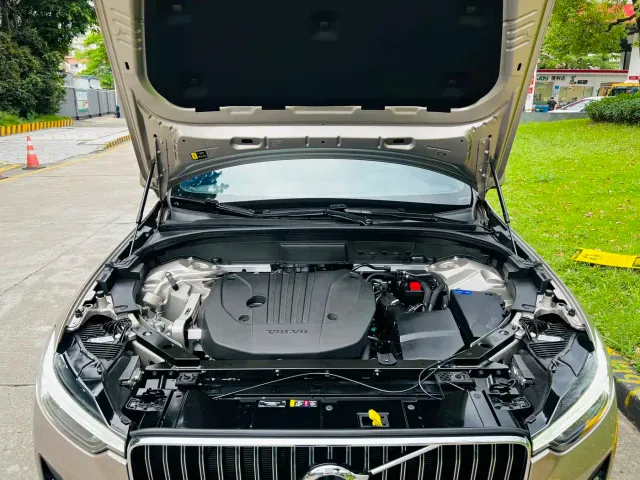 Volvo XC60 — Фото автомобиля 21