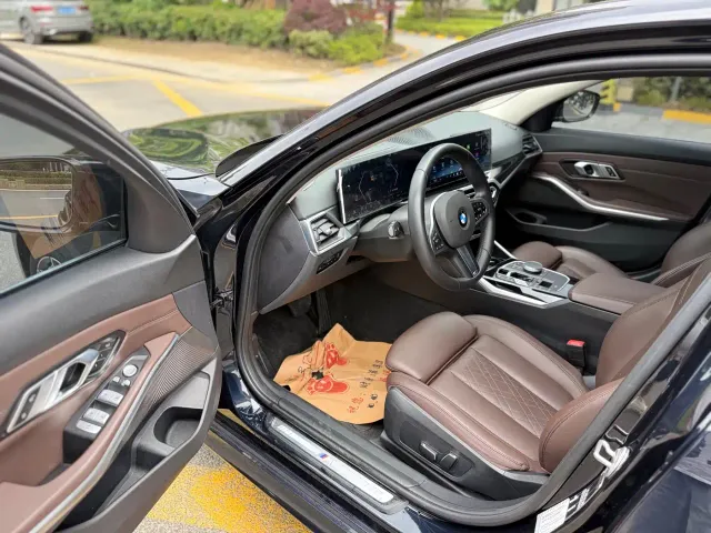 BMW 3 Series — Фото автомобиля 8