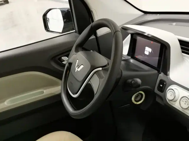 Wuling Hongguang Mini EV — Фото автомобиля 22