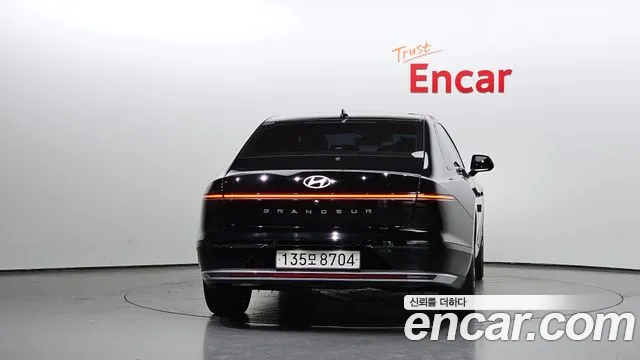 Hyundai Grandeur GN7 — Фото автомобиля 4