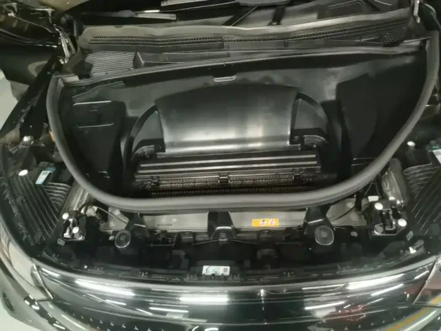 Mercedes-Benz EQE SUV — Фото автомобиля 24