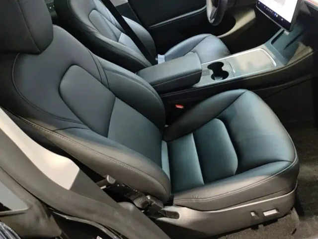 Tesla Model Y — Фото автомобиля 24