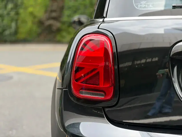 MINI Hatch — Фото автомобиля 8