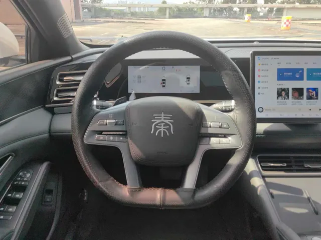 BYD Qin L — Фото автомобиля 15