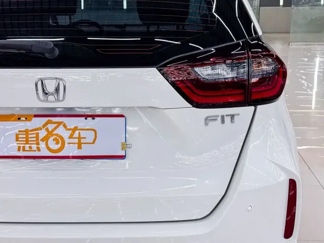 Honda Fit — Фото автомобиля 15
