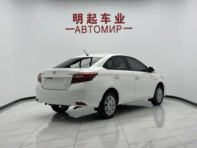 Toyota Vios — Фото автомобиля 8