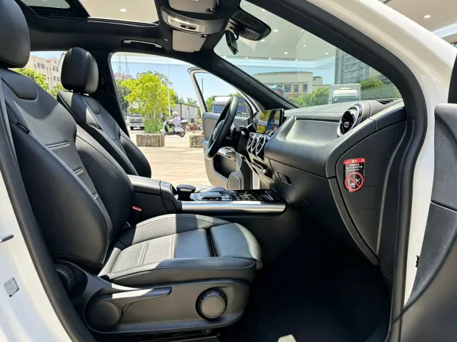 Mercedes-Benz GLA-Class — Фото автомобиля 10