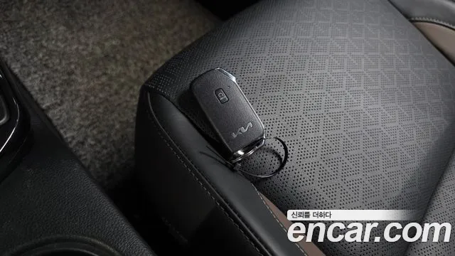 Kia Seltos — Фото автомобиля 28