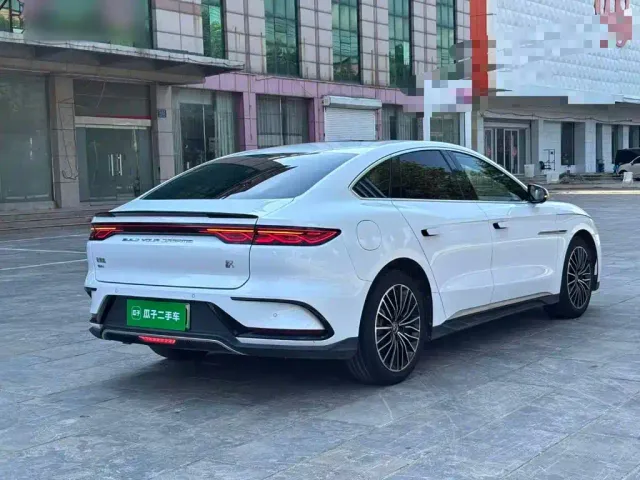 BYD Han — Фото автомобиля 6