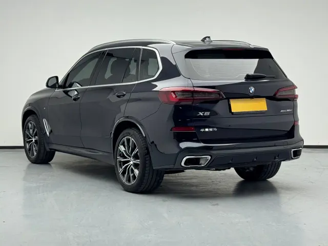 BMW X5 — Фото автомобиля 5