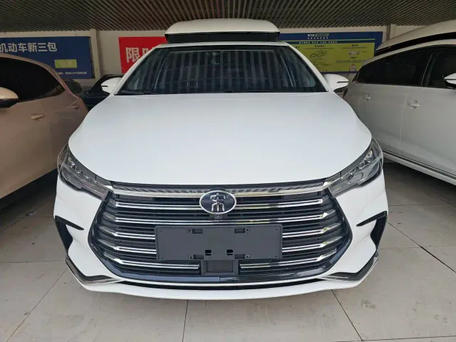 BYD Song MAX — Фото автомобиля 2
