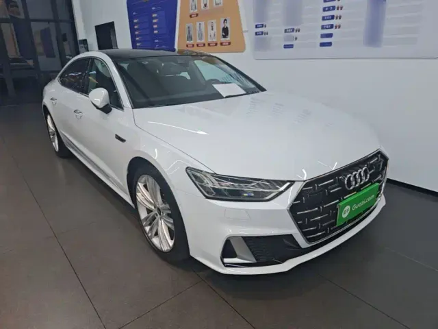 Audi A7L — Фото автомобиля 3
