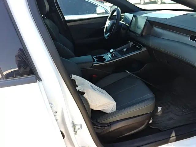 BYD Qin PLUS — Фото автомобиля 24