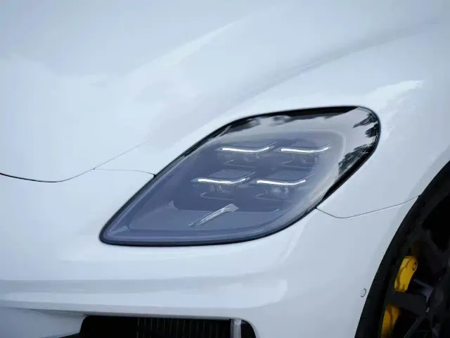 Porsche Panamera — Фото автомобиля 8