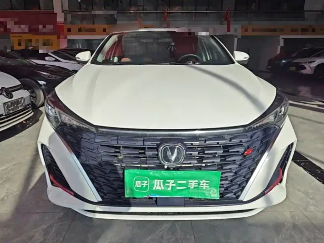 Changan Eado — Фото автомобиля 2