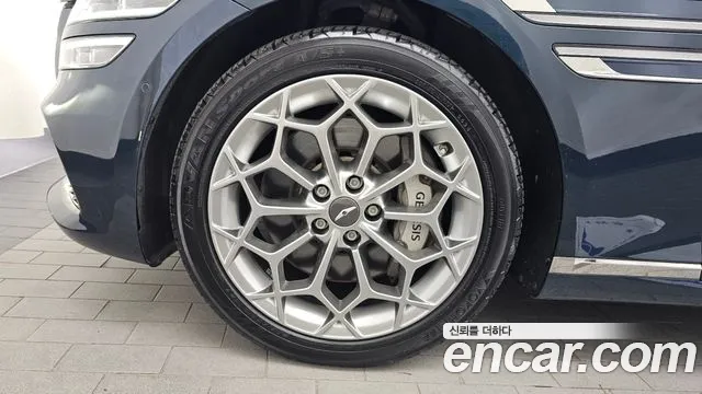 Genesis G80 Бензин 2.5 турбо AWD — Фото автомобиля 5