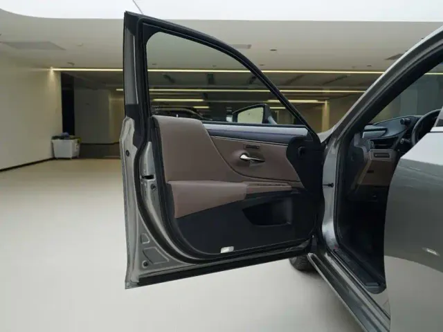 Lexus ES — Фото автомобиля 15