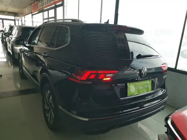Volkswagen Tiguan L — Фото автомобиля 22
