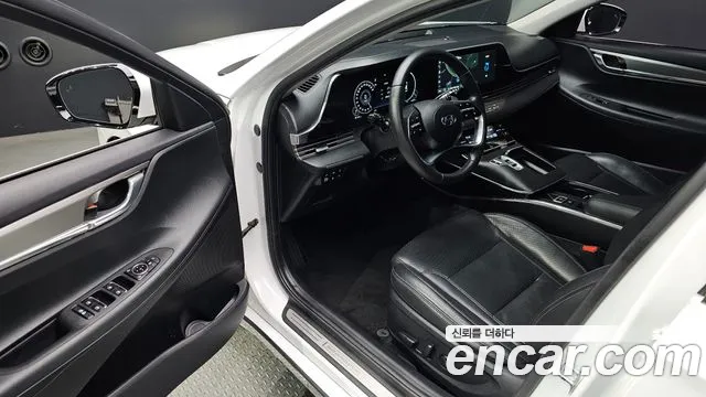 Hyundai Grandeur Новый Grandeur IG — Фото автомобиля 10