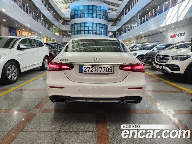 Mercedes-Benz E-Class W213 — Фото автомобиля 4
