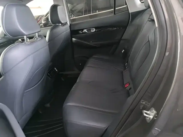 Geely Galaxy Galaxy E5 2026 610km Explorer+ Edition — Фото автомобиля 16