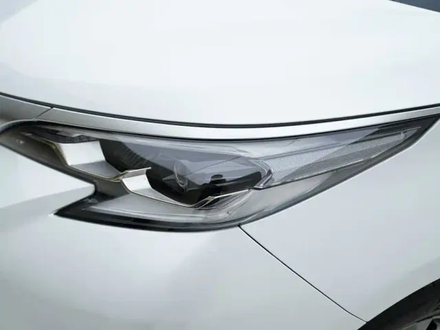 Toyota Sienna — Фото автомобиля 14