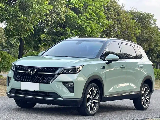Wuling Asta — Фото автомобиля 3
