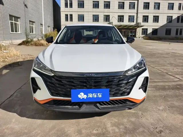Dongfeng Yixuan — Фото автомобиля 2